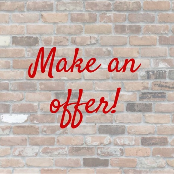 Welcome to my Closet - Picture 2 of 2